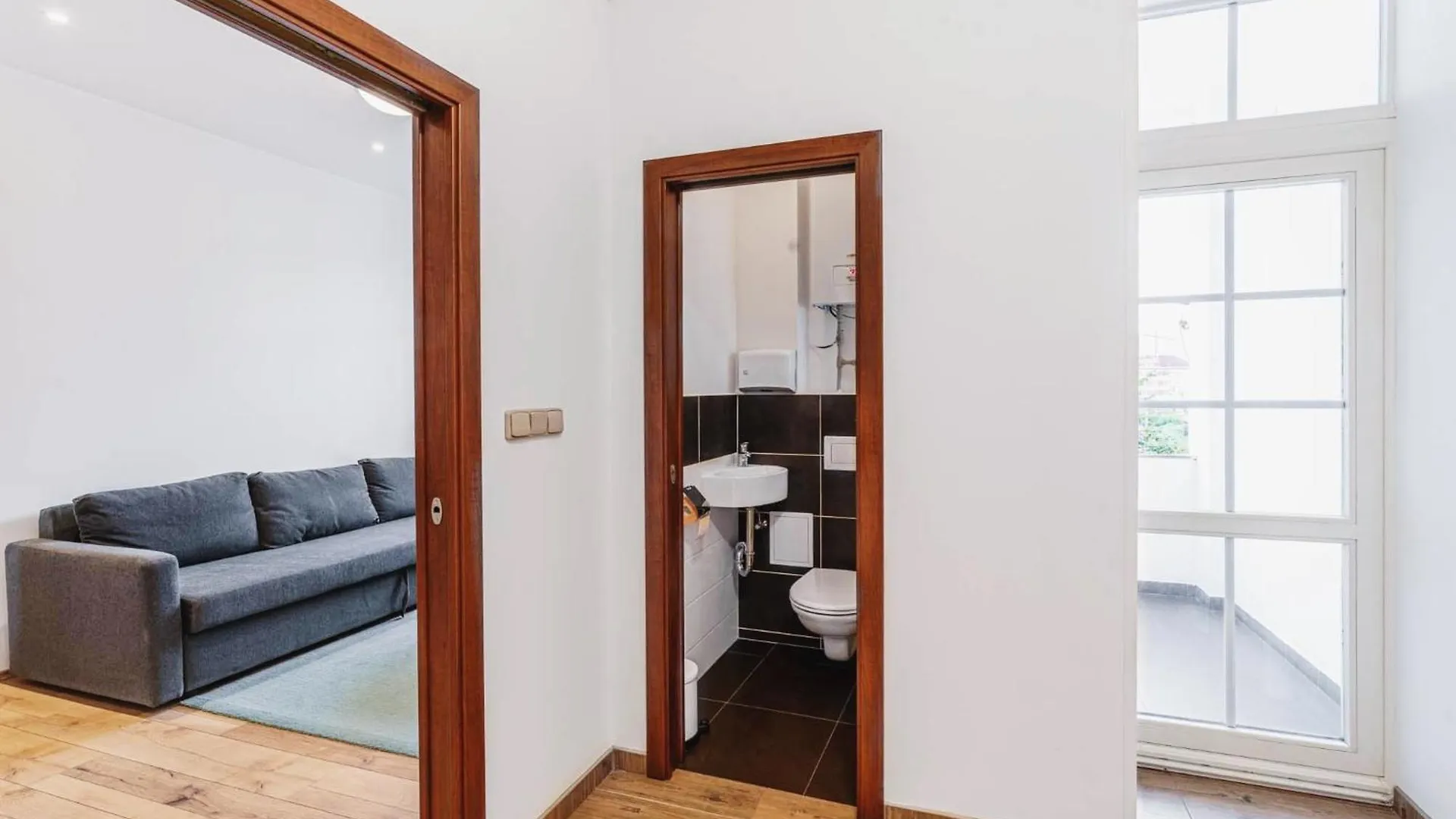 Apartment In Center Of Prague With Balcony